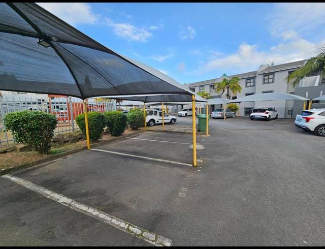 1 BEDROOM APARTMENT FOR SALE IN OVERPORT